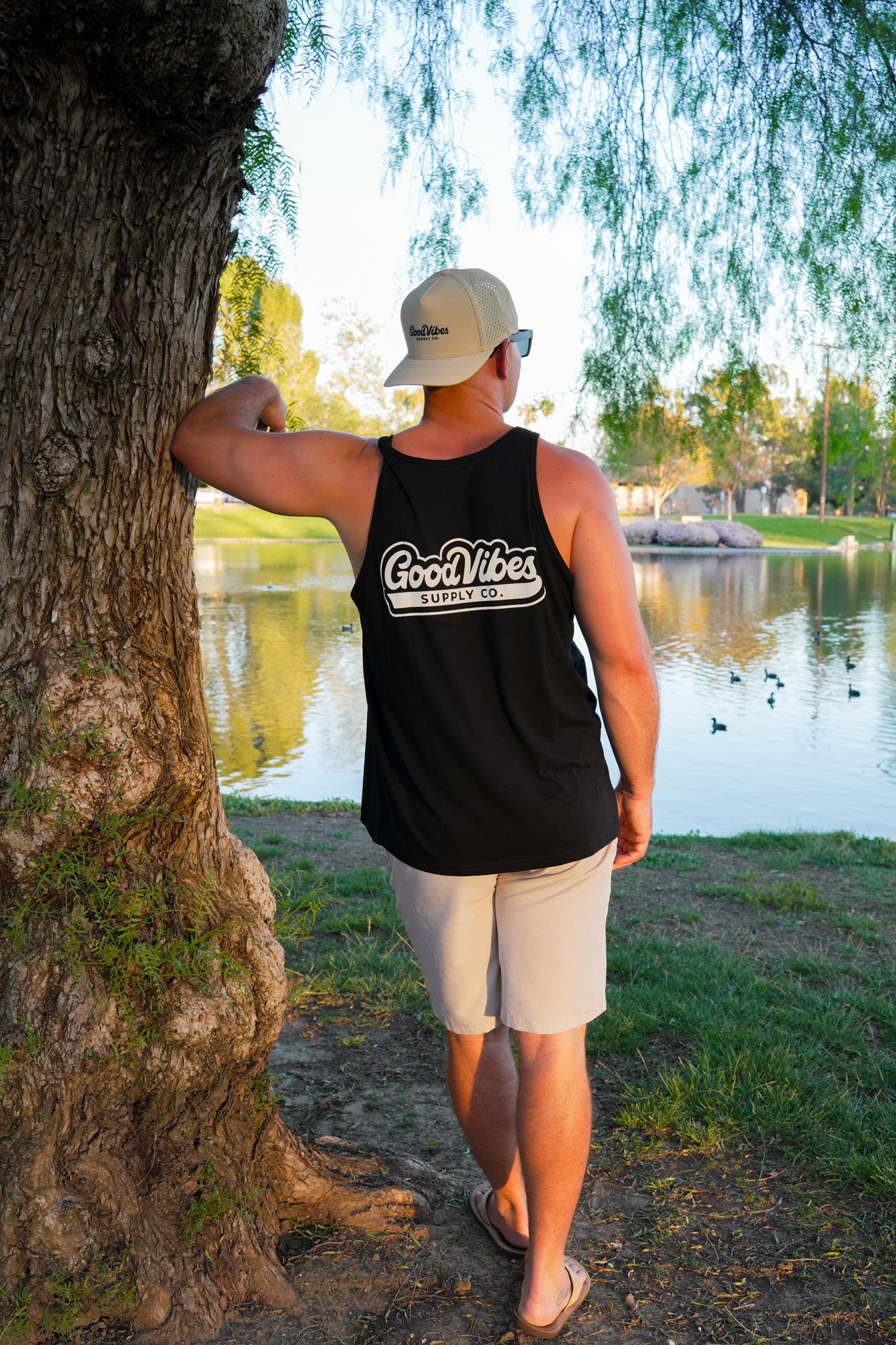 Los Vibes - Tank